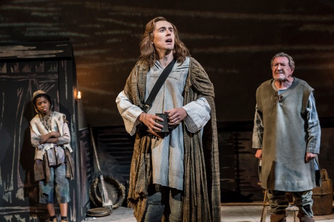 79C57CCD-B995-2EF3-A59E84D577EBFC90