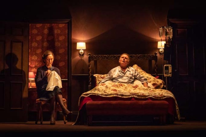 Brid-Brennan-and-Robert-Glenister-in-Pinter-Four.-Photo-credit-Marc-Brenner.-DRESS-80071