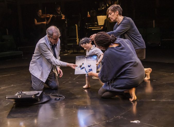 5.Tao_of_Glass_Phelim_McDermott__Sarah_Wright__Janet_Etuk__MIF2019__c__Tristram_Kenton